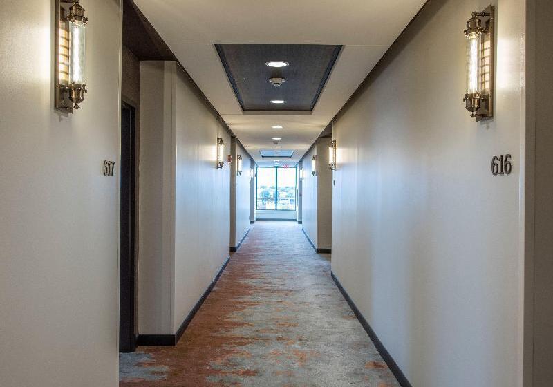 Отель Indigo Tulsa Dwtn/entertainment Area