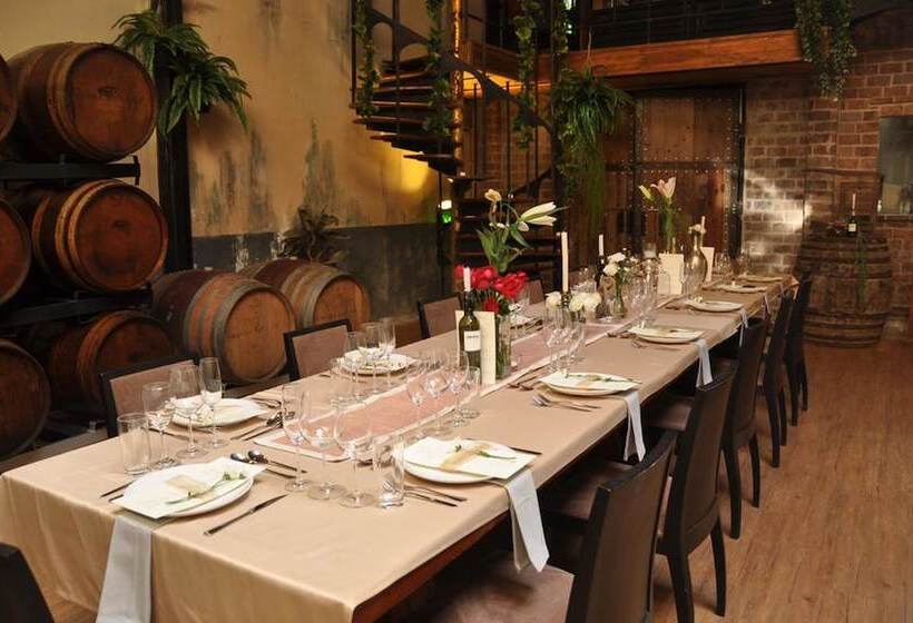 בית מלון כפרי Issara Boutique Winery