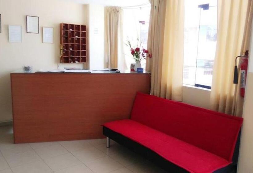 هتل Los Gladiolos