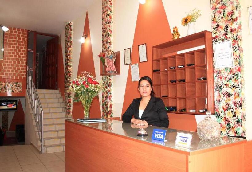 هتل Los Gladiolos