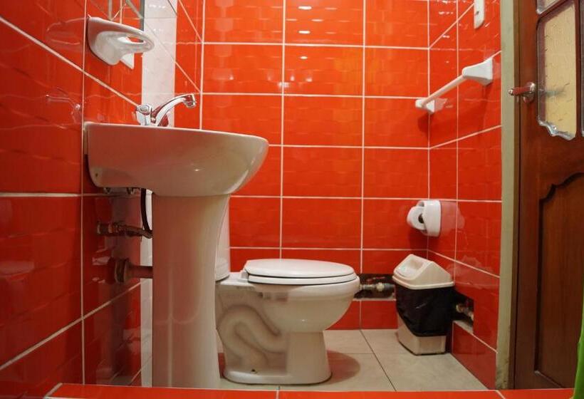 هتل Los Gladiolos