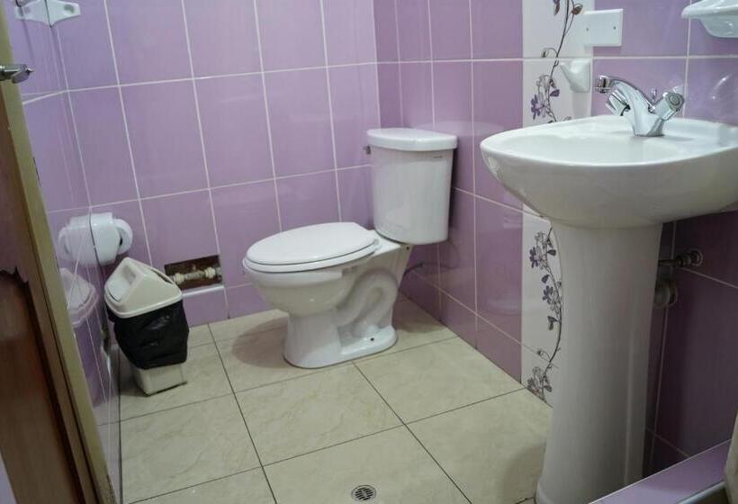 هتل Los Gladiolos