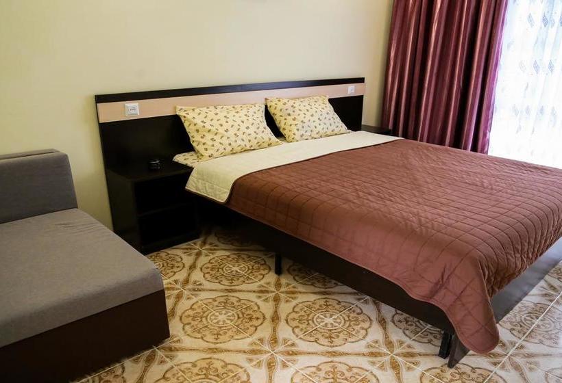 فندق Lyubavushka