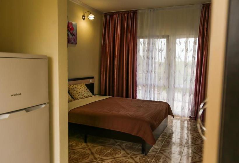 فندق Lyubavushka