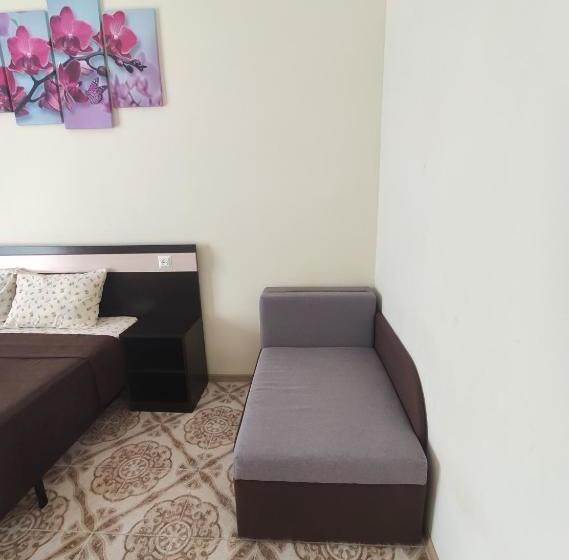 فندق Lyubavushka