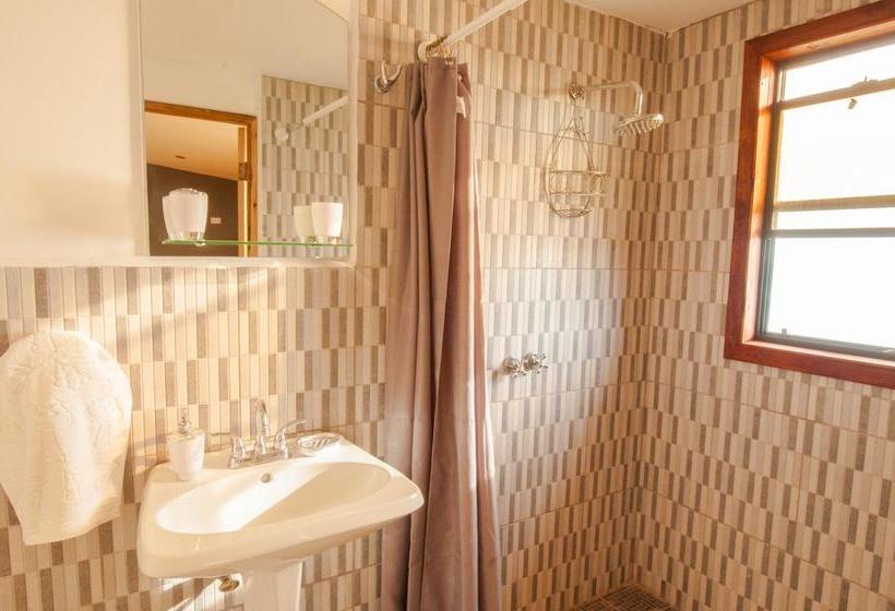 هتل Magnific Rock   Surf Resort & Yoga Retreat Nicaragua