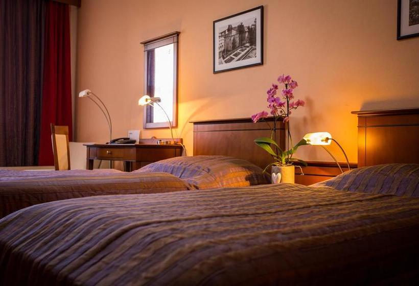 فندق Penzion Diana