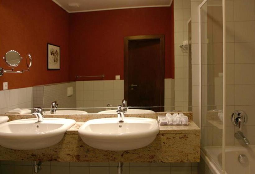 فندق Penzion Diana