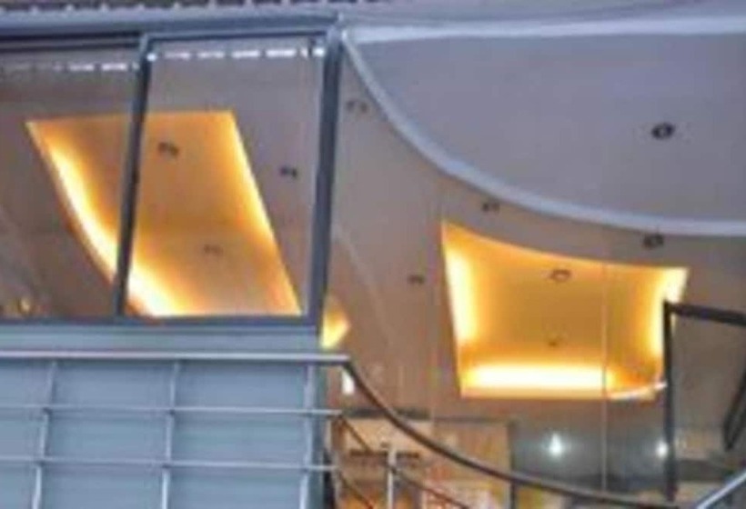 בית מלון כפרי Rajdhani Plaza