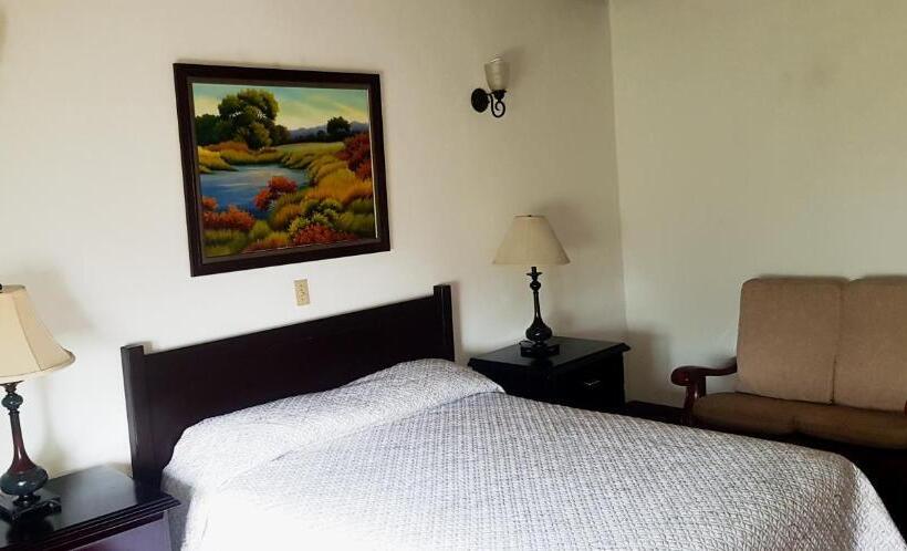 בית מלון כפרי Rebequet