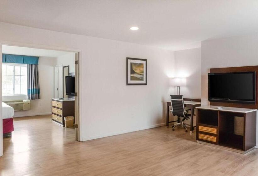 فندق Rodeway Inn