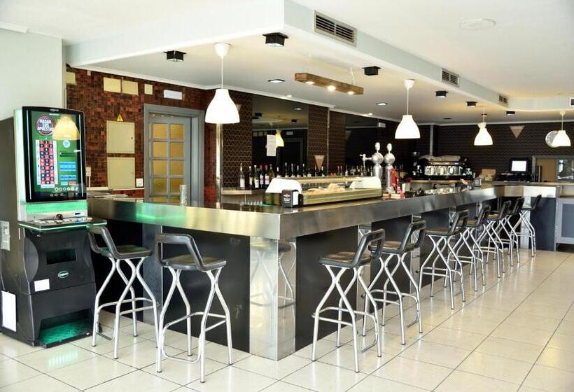 בית מלון כפרי Sierra De Arcos