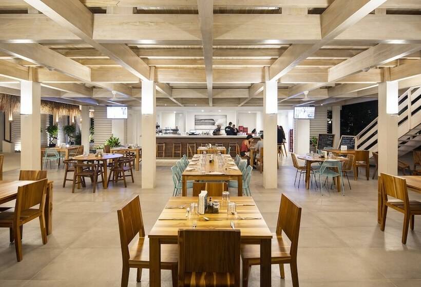 ホテル The Gilded Iguana