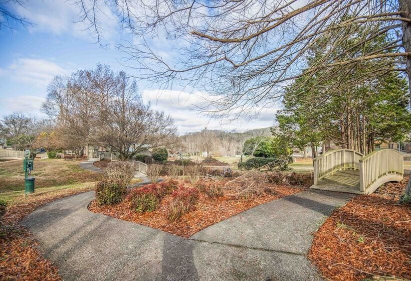 فندق Tremont Lodge & Resort