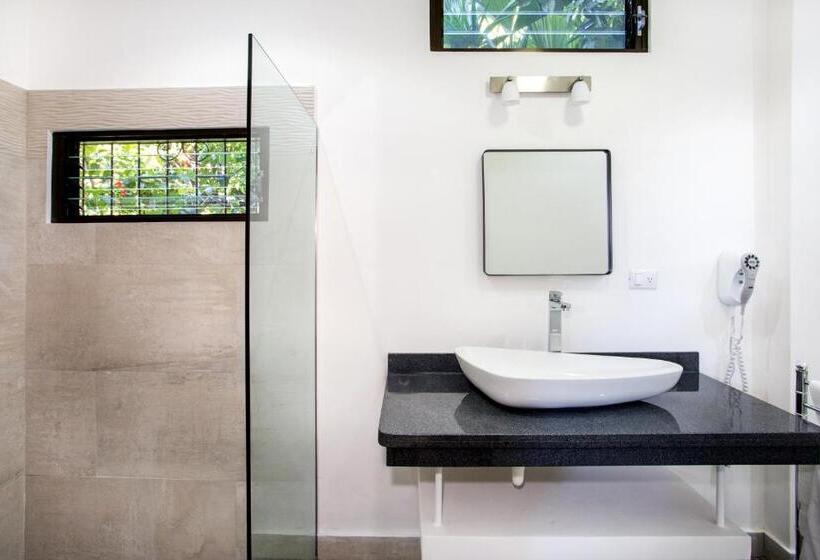 בית מלון כפרי Villas Nicolas   Adults Only