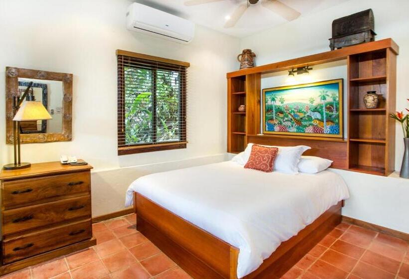 בית מלון כפרי Villas Nicolas   Adults Only