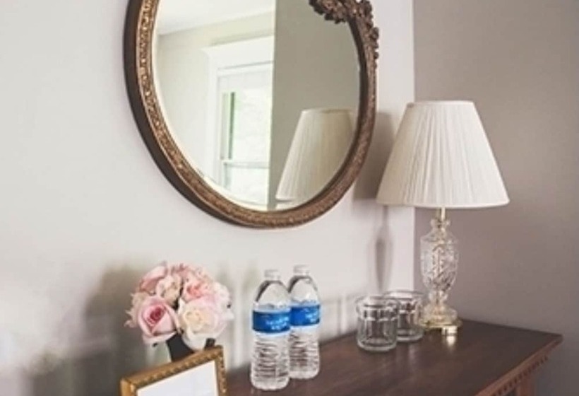 Katy House Bed And Breakfast