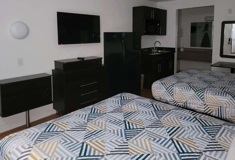 Отель Rodeway Inn & Suites Thousand Palms Rancho Mirage