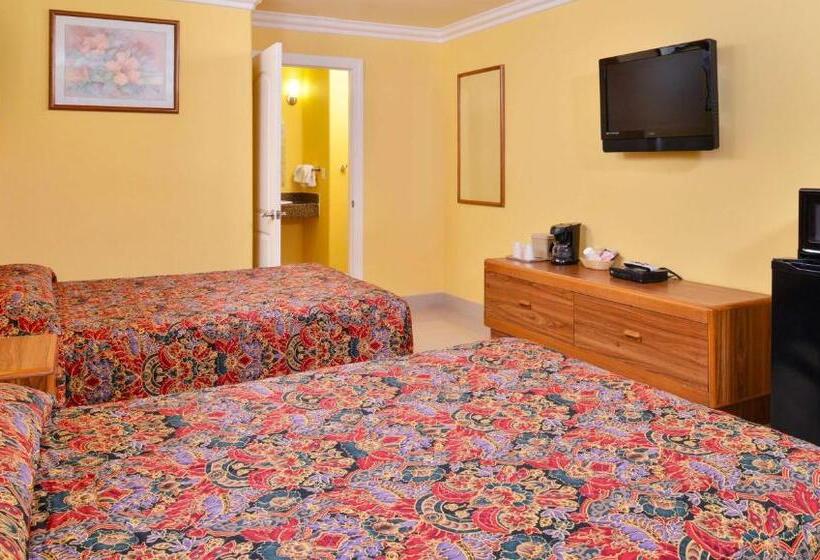 מוטל Magnuson Hotel Blythe