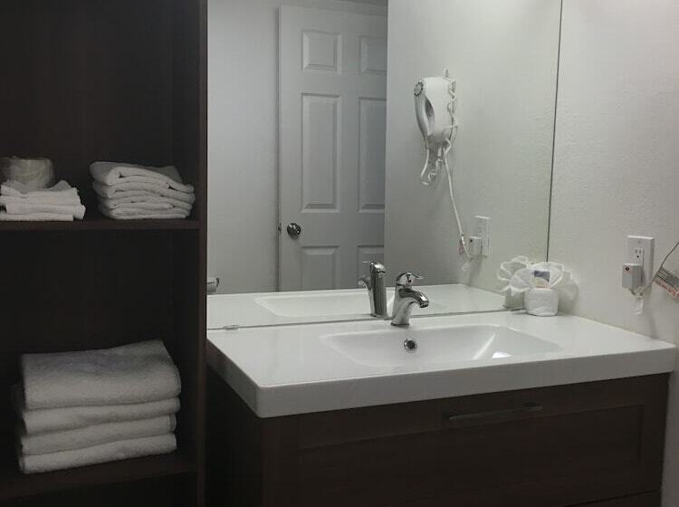 فندق على الطريق Sakura Inn