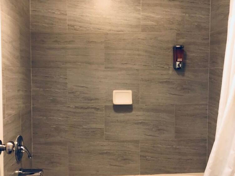 فندق على الطريق Sakura Inn