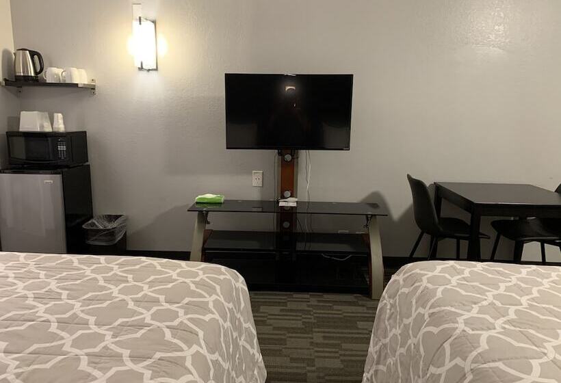 فندق على الطريق Sakura Inn