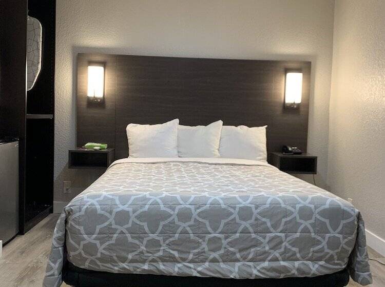 فندق على الطريق Sakura Inn