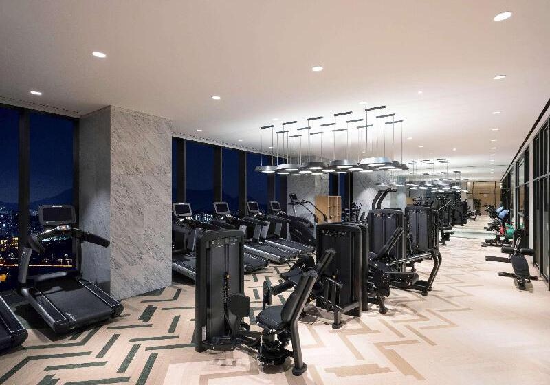 Novotel Suites Ambassador Seoul Yongsan