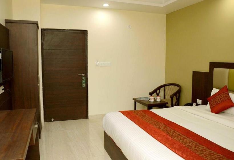 Oyo 4107 Hotel Aroma Inn