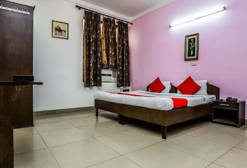 Oyo 457 Hotel Mittal Residency