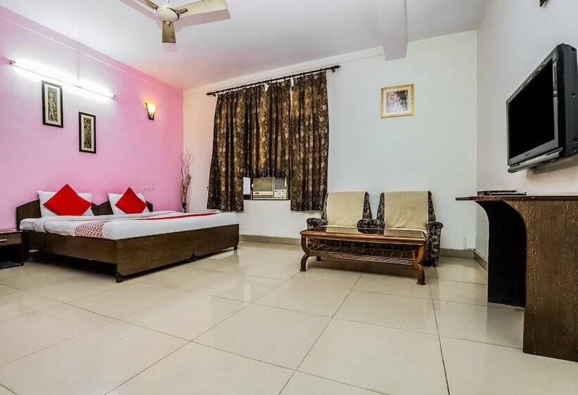 Oyo 457 Hotel Mittal Residency