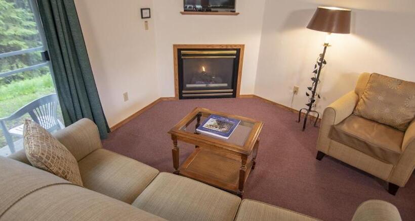 منتجع Ridges Inn & Suites