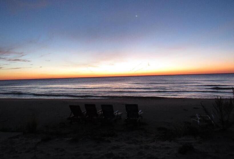 渡假胜地  Square Rigger Lodge