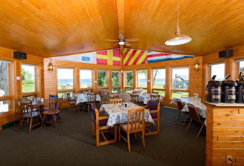 渡假胜地  Square Rigger Lodge