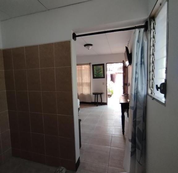 The Landing Hotel And Restaurant