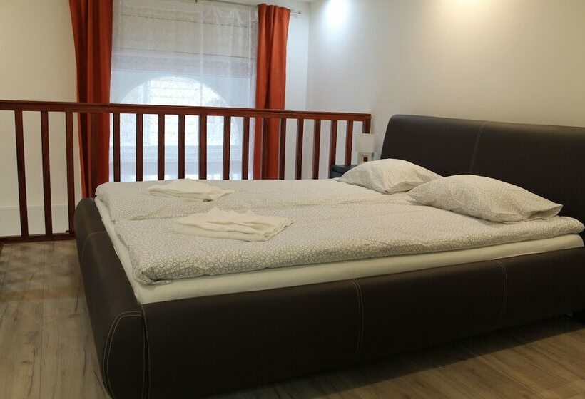 Westend Hostel
