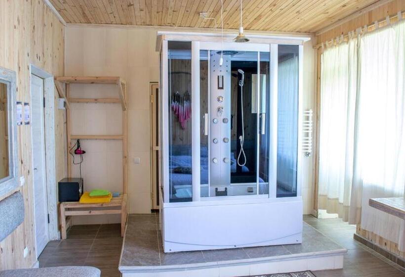 هاستل Baron Munchausen Guest House