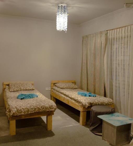 هاستل Baron Munchausen Guest House