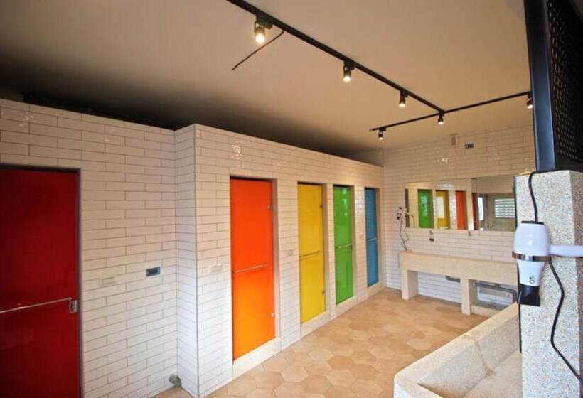 هاستل 九窩jiu Wow Box Inn Jiufen九份