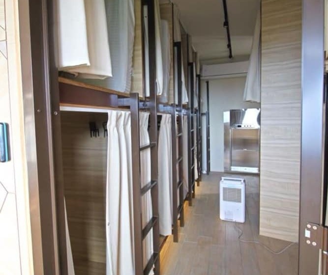 هاستل 九窩jiu Wow Box Inn Jiufen九份