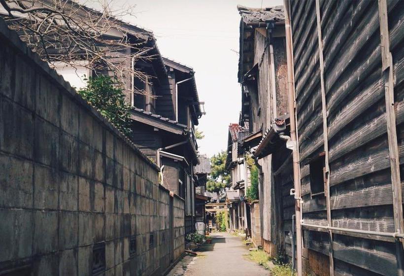 הוסטל Book & Guesthouse Hitotomaru