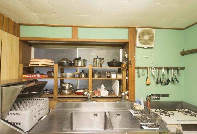 הוסטל Book & Guesthouse Hitotomaru