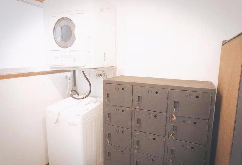 הוסטל Book & Guesthouse Hitotomaru