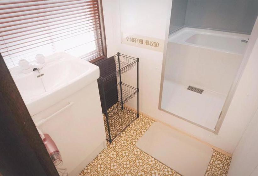 הוסטל Book & Guesthouse Hitotomaru