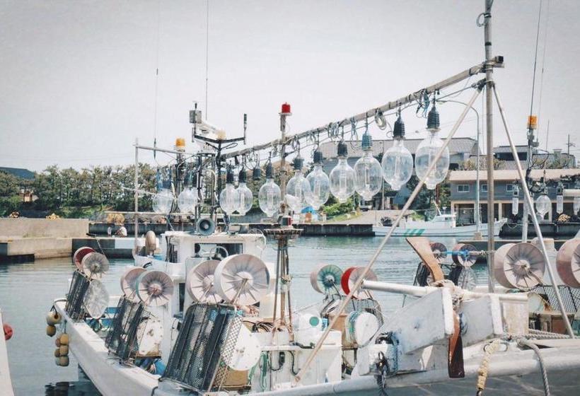 הוסטל Book & Guesthouse Hitotomaru