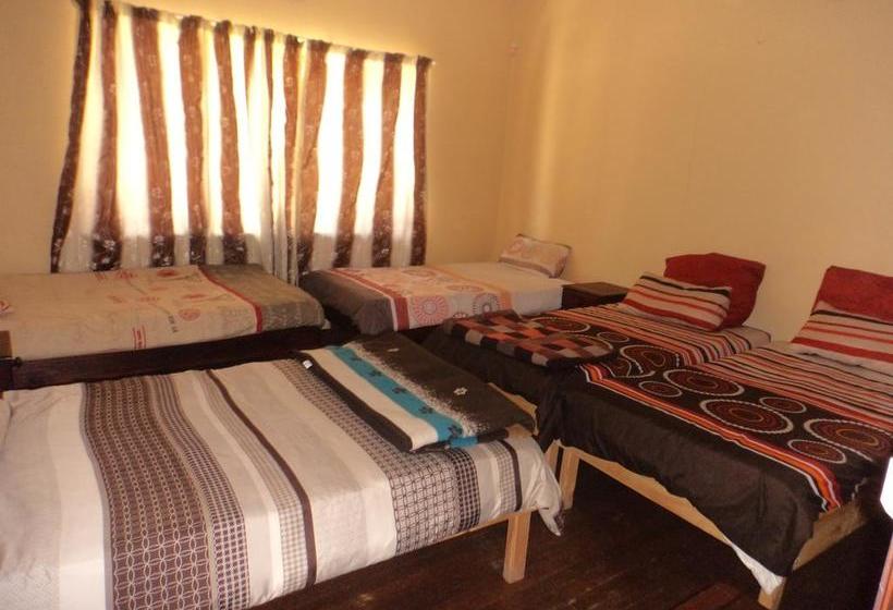 Hostel Skippers Backpackers Cc