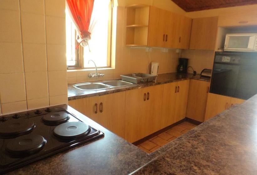 Hostel Skippers Backpackers Cc