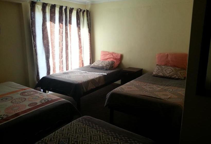 Hostel Skippers Backpackers Cc