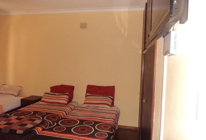 Hostel Skippers Backpackers Cc