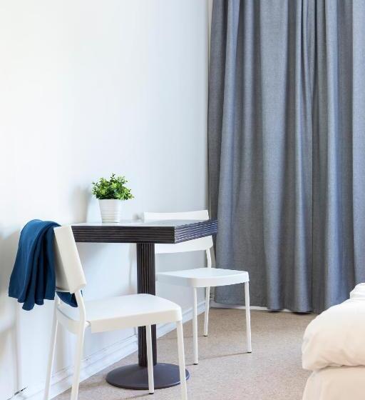 הוסטל Slottet Apartments
